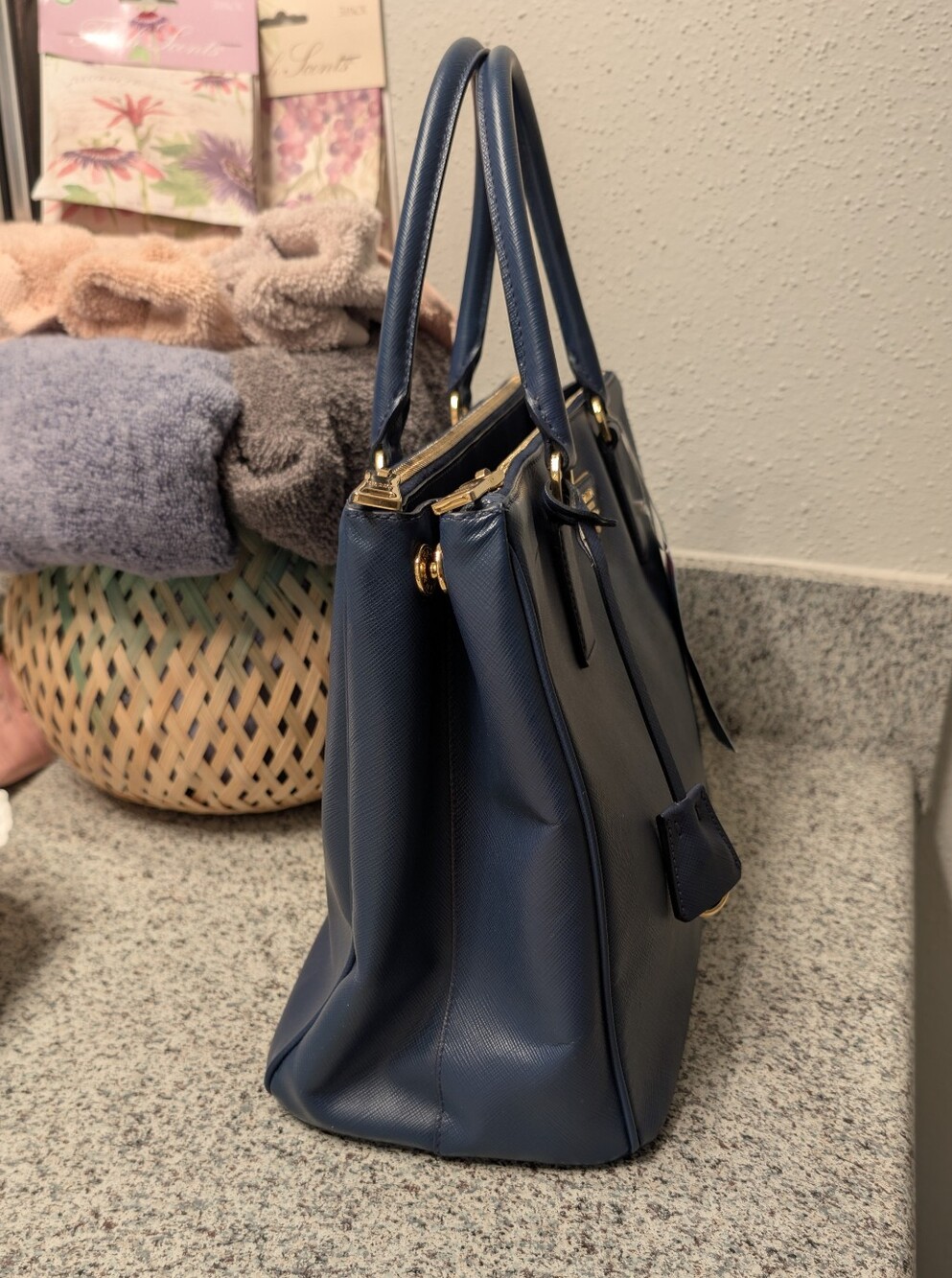 Prada Galleria Lux Double Zip Medium - Picture 6 of 16